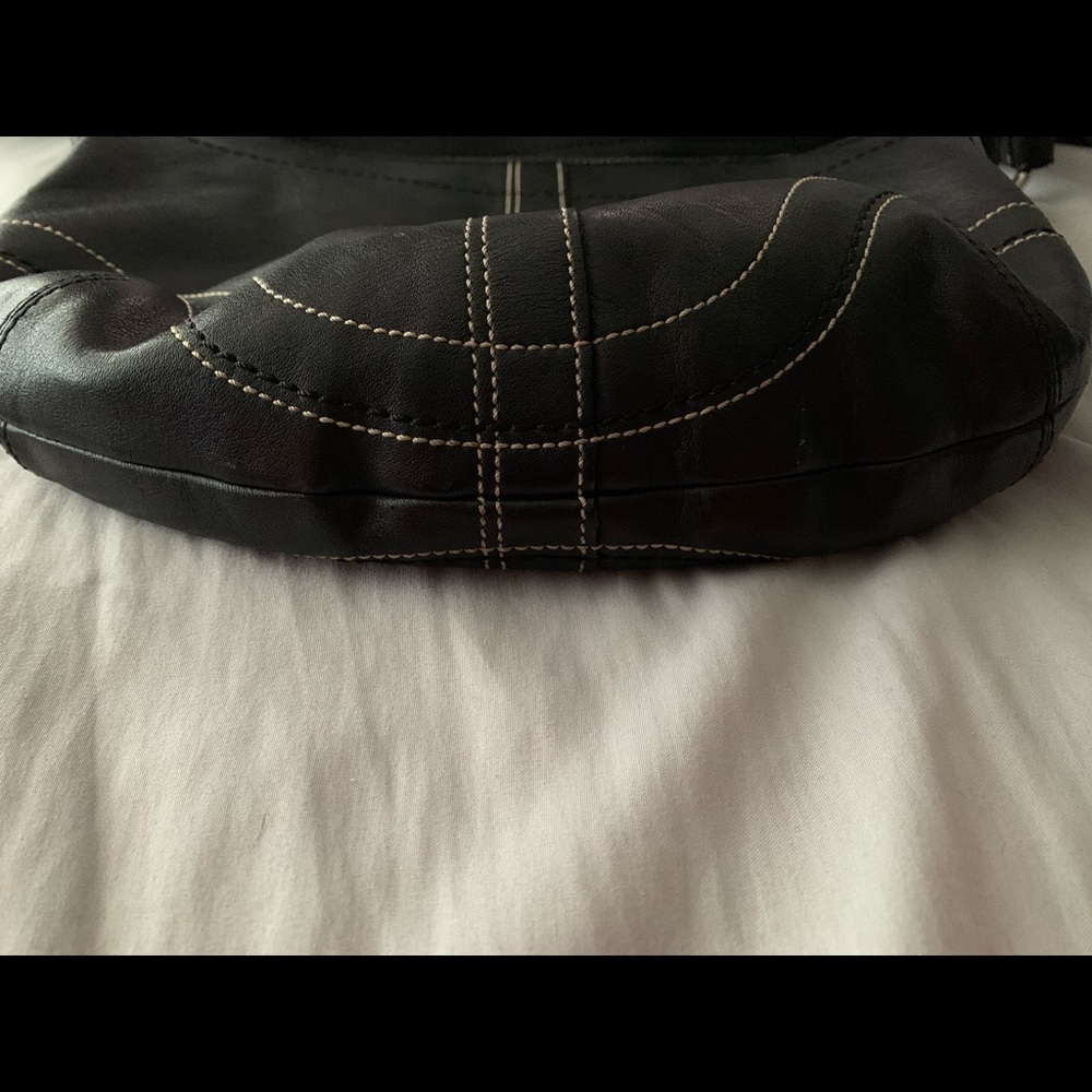 Authentic Coach - Picture 3 of 7